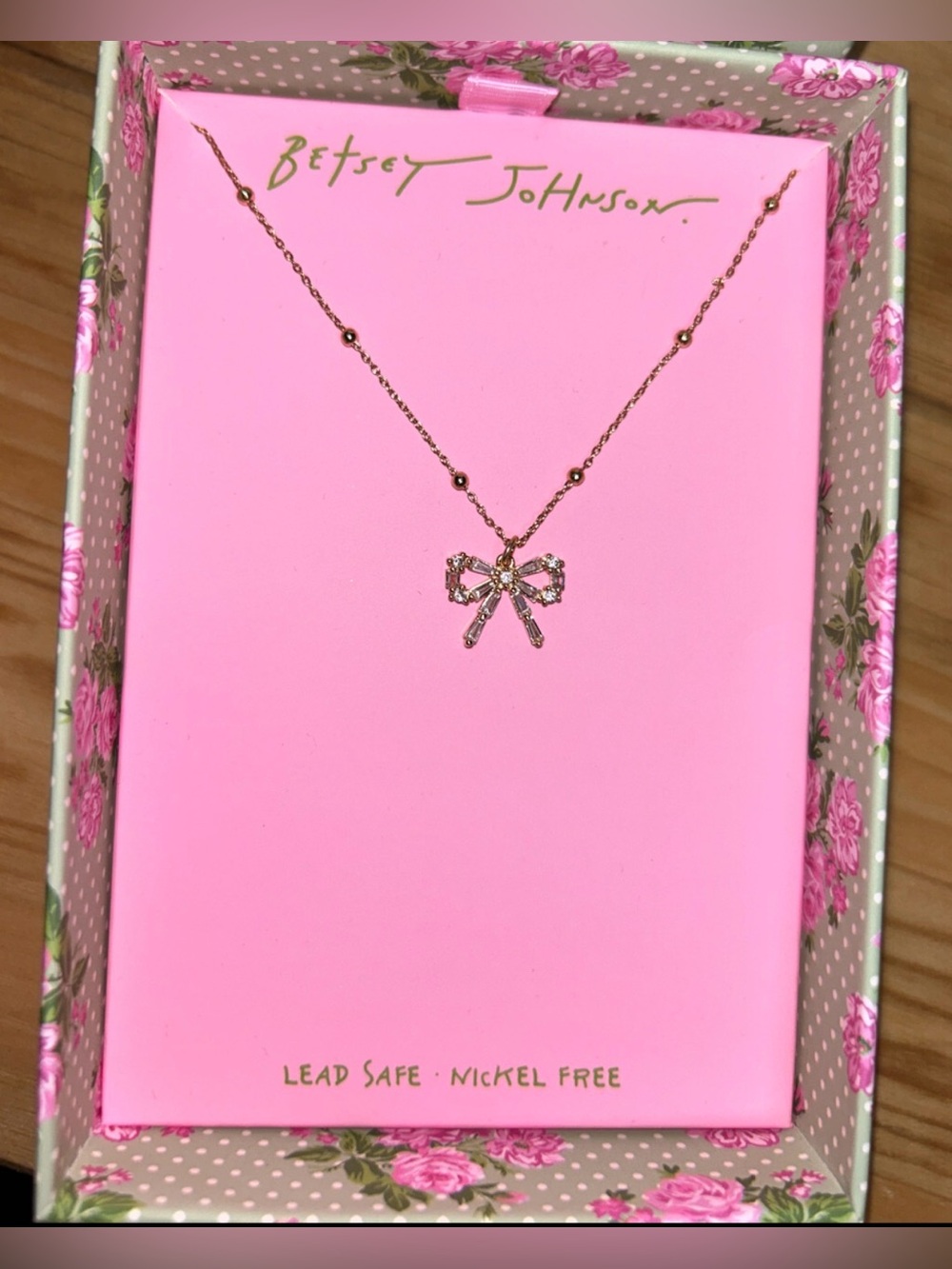 Betsey Johnson Dainty Crystal Baguette Bow Tie Ribbon Necklace.NIB/NWT - Picture 8 of 9